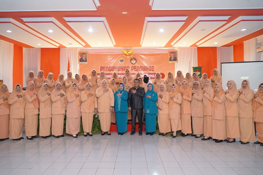 Acara Pengukuhan Pengurus DWP Kota Tidore Kepulauan masa bakti tahun 2024-2029