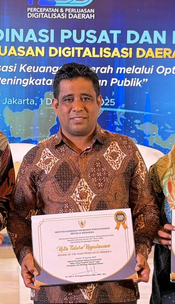 Pemerintah Kota Tidore Kepulauan raih 2 penghargaan sekaligus dari Menteri Koordinator Bidang Perekonomian Republik Indonesia