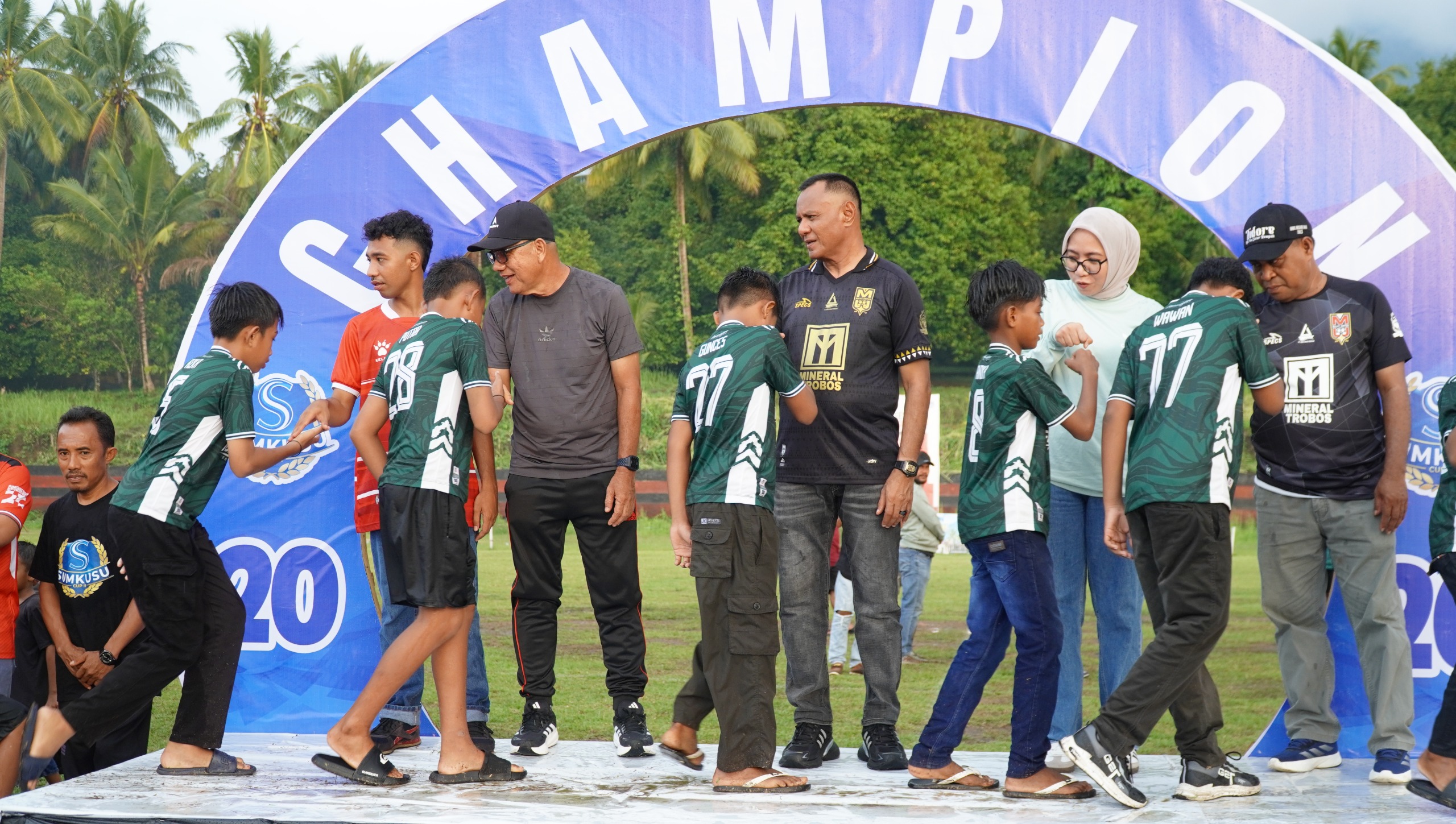 Penutupan turnamen sepak bola usia dini tingkat SD dan SMP bertajuk Sumkusu Cup II Tahun 2026