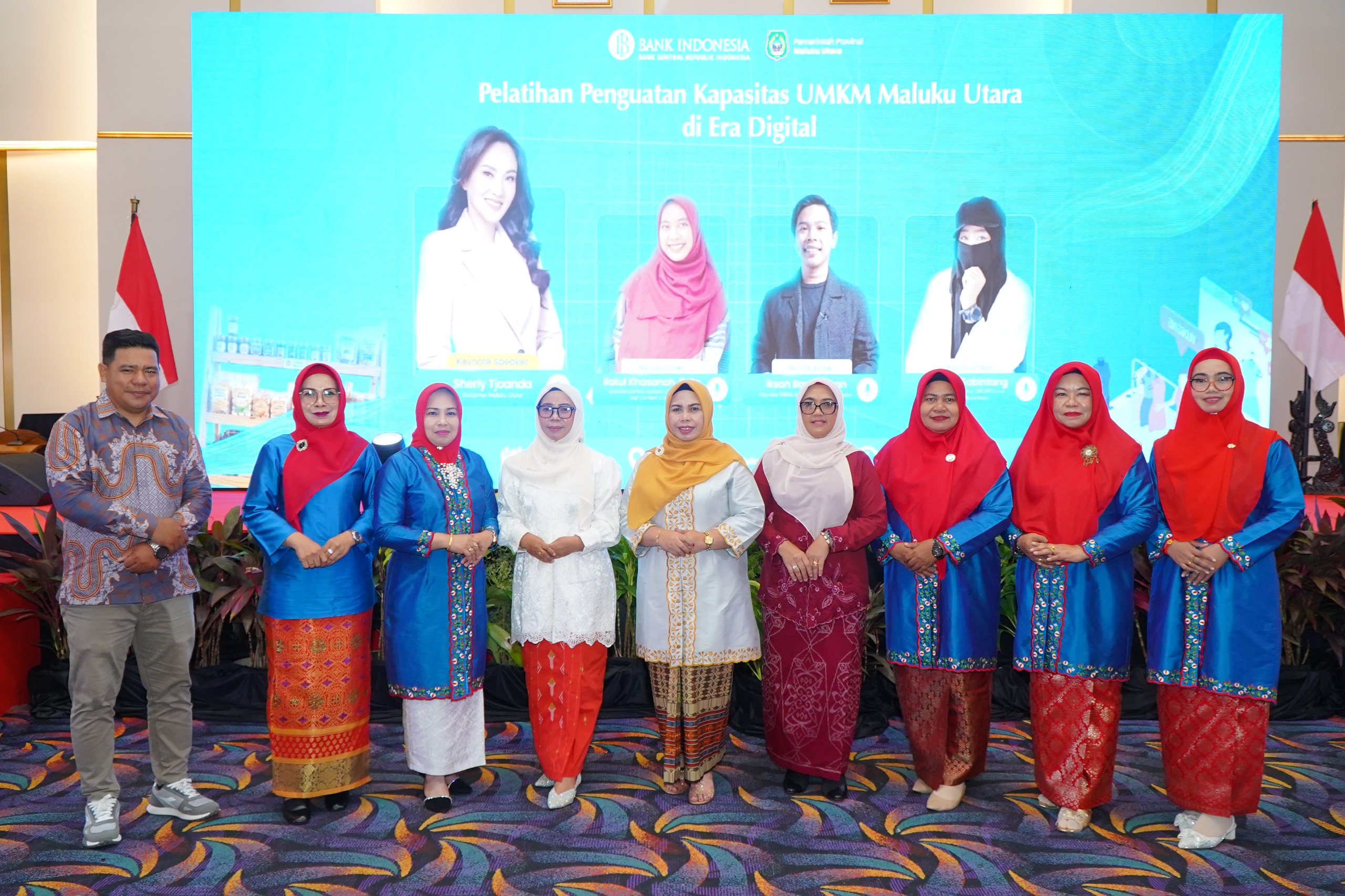 Ketua I Tim Penggerak PKK Kota Tidore Kepulauan Ny. Sumiati Pelatihan Penguatan Kapasitas UMKM Maluku Utara di Era Digital