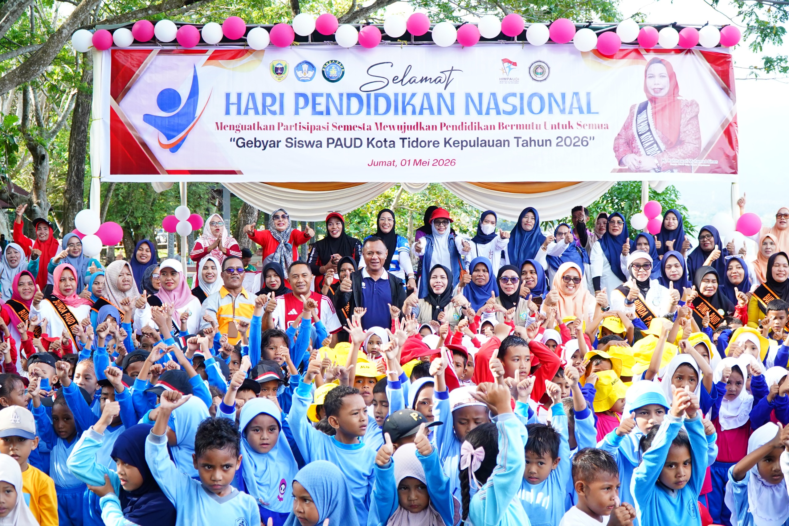 Wali Kota Tidore Bersama Bunda PAUD Hadiri Gebyar Siswa PAUD Dalam Rangka Hardiknas 2026