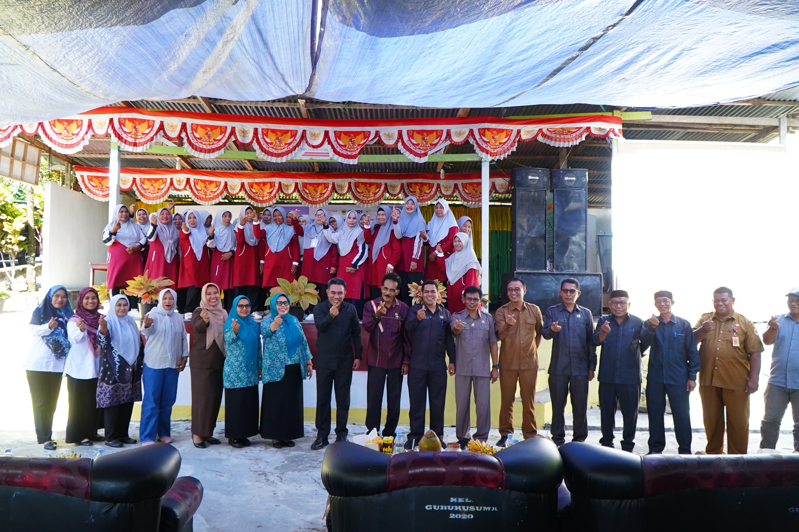 Wawali Tidore Resmi Launching Sekolah Lansia Pelangi Senja di Kelurahan Gubukusuma